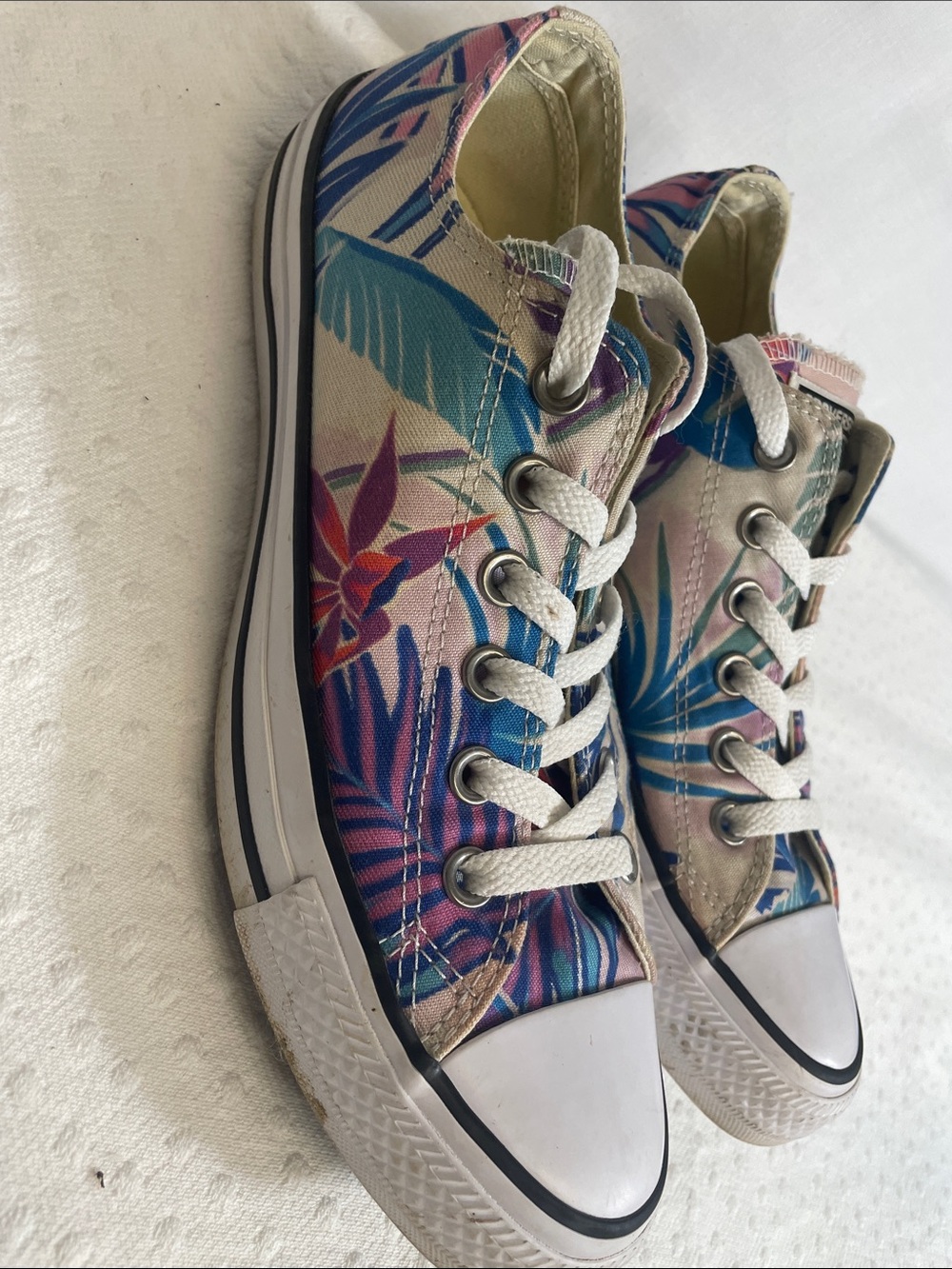 Converse Low Top Sneakers in Blue, Pink, Cream